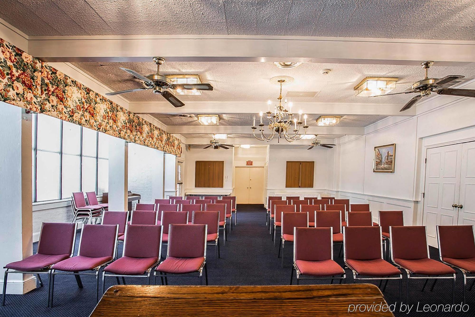 Hotel Oyo Sc Downtown Sumter