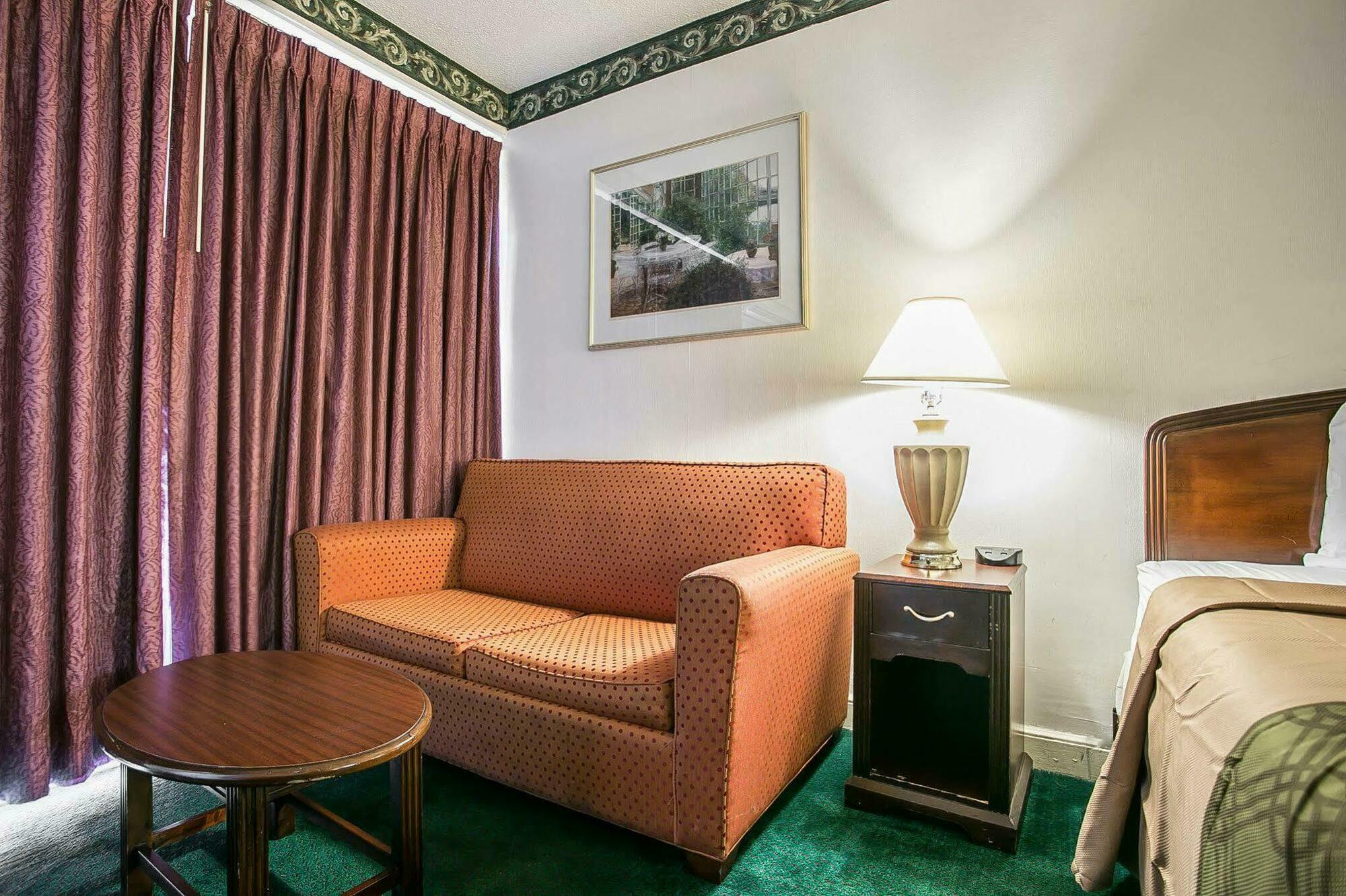 Oyo Sc Downtown Hotel Sumter